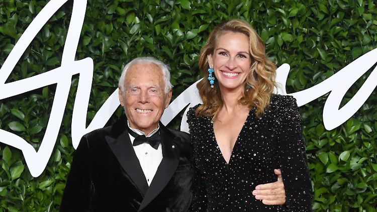 Julia Roberts und Giorgio Armani 2019 in London.