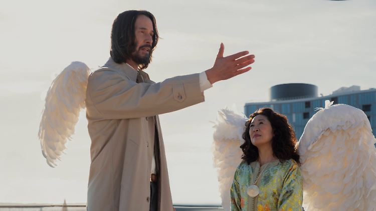 Seine Schutzengel-Flügel halfen Keanu Reeves bei dem Unfall nicht weiter (hier in einer Szene mit Sandra Oh.) 