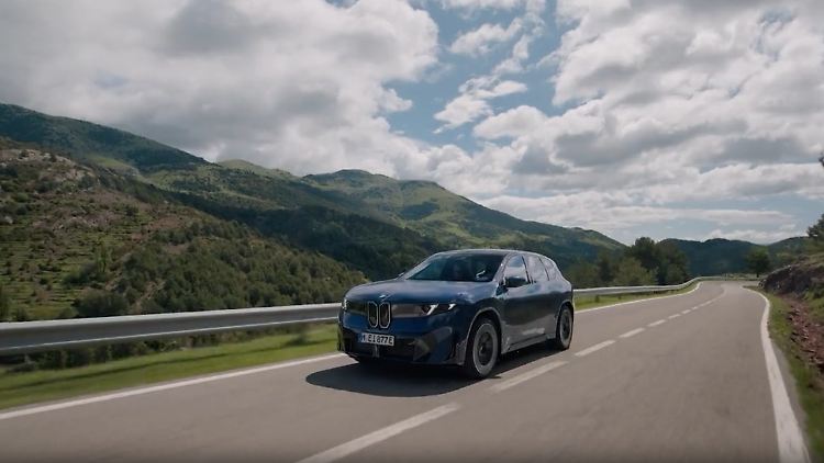 BMWiX3.jpg
