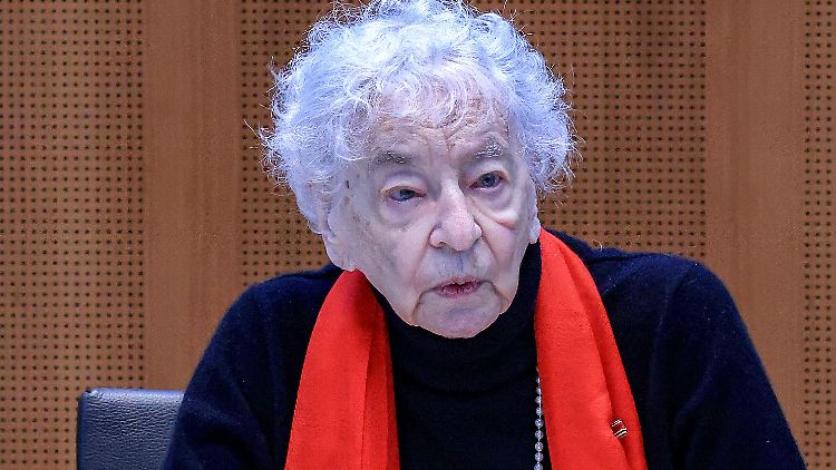 Ruth Weiss wurde 101 Jahre alt.