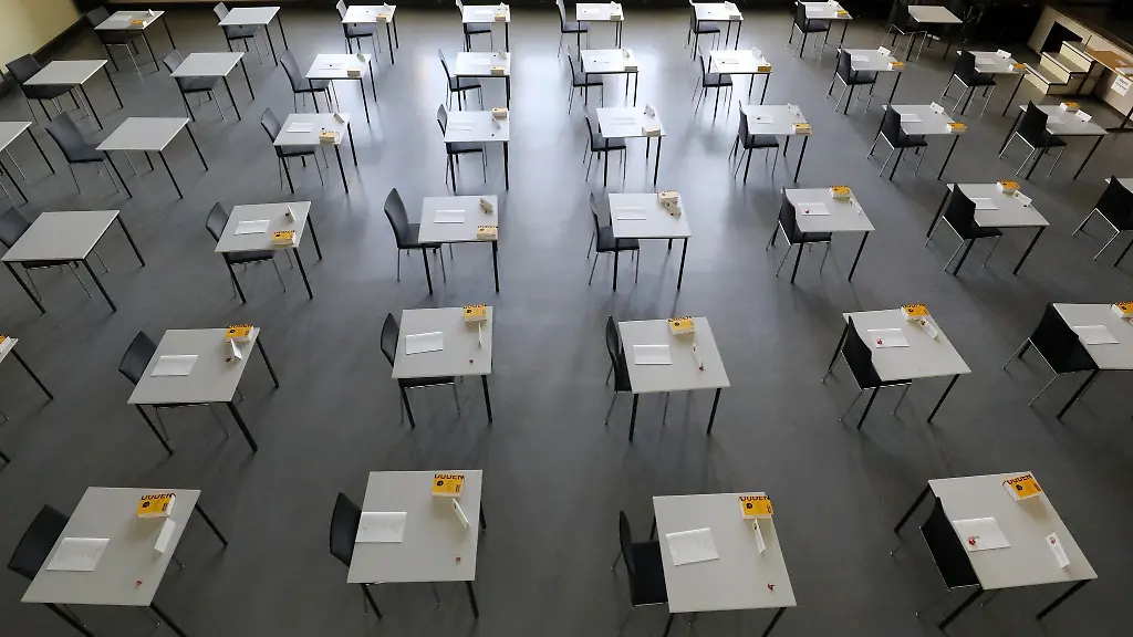 Kurz-vor-Beginn-der-schriftlichen-Abiturpruefung