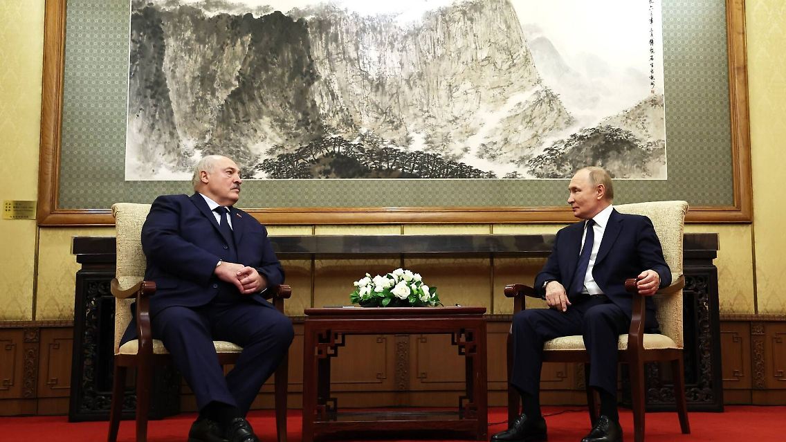 Der Belarusse Lukaschenko und Russlands Präsident Putin trafen sich vergangene Woche in Peking.