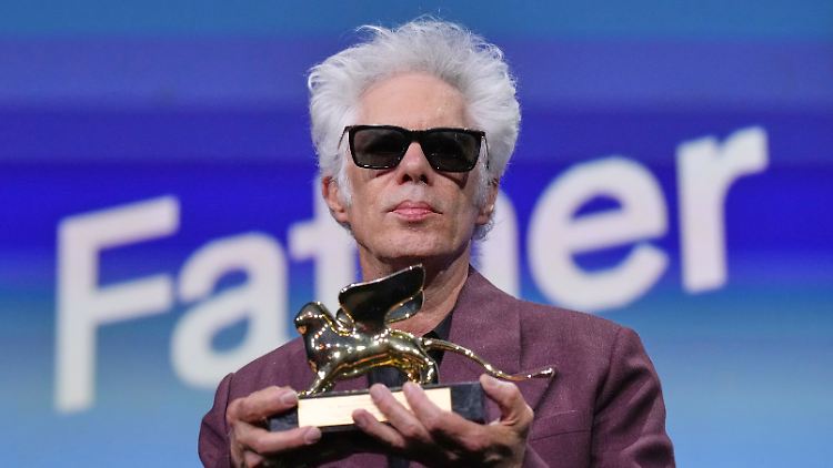 Jarmusch setzt in "Father Mother Sister Brother" auf subtile Beobachtungen und wiederkehrende Motive.