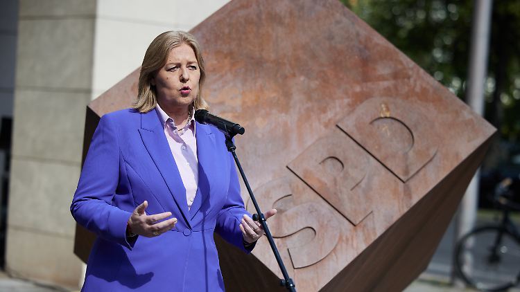 SPD-Chefin Bas vor der Vorstandsklausur in Berlin.