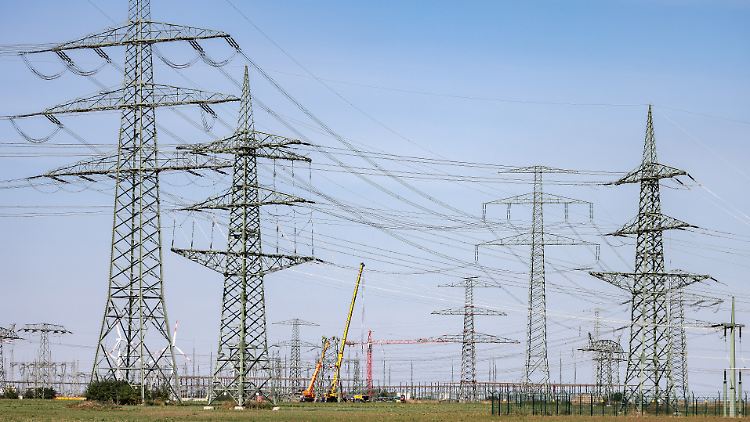 Die Stromerzeugung aus Erneuerbaren geht auf 127,7 Milliarden Kilowattstunden zurück.