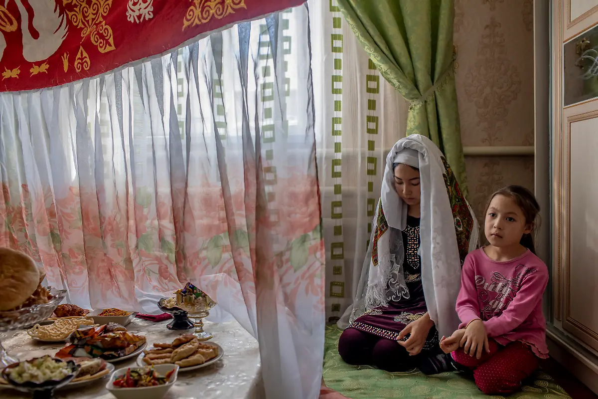 012-World-Press-Photo-Long-Term-Project-Award-Anush-Babajanyan-VII-Photo-National-Geographic-Society