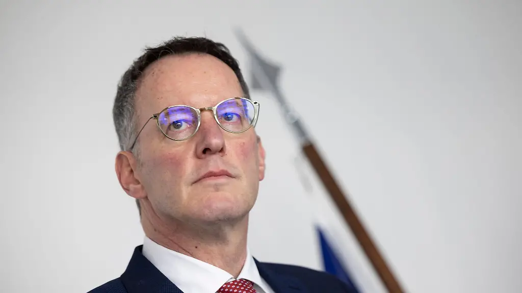 Michael-Ebling-Innenminister-von-Rheinland-Pfalz-bei-einem-Besuch-in-Bonn