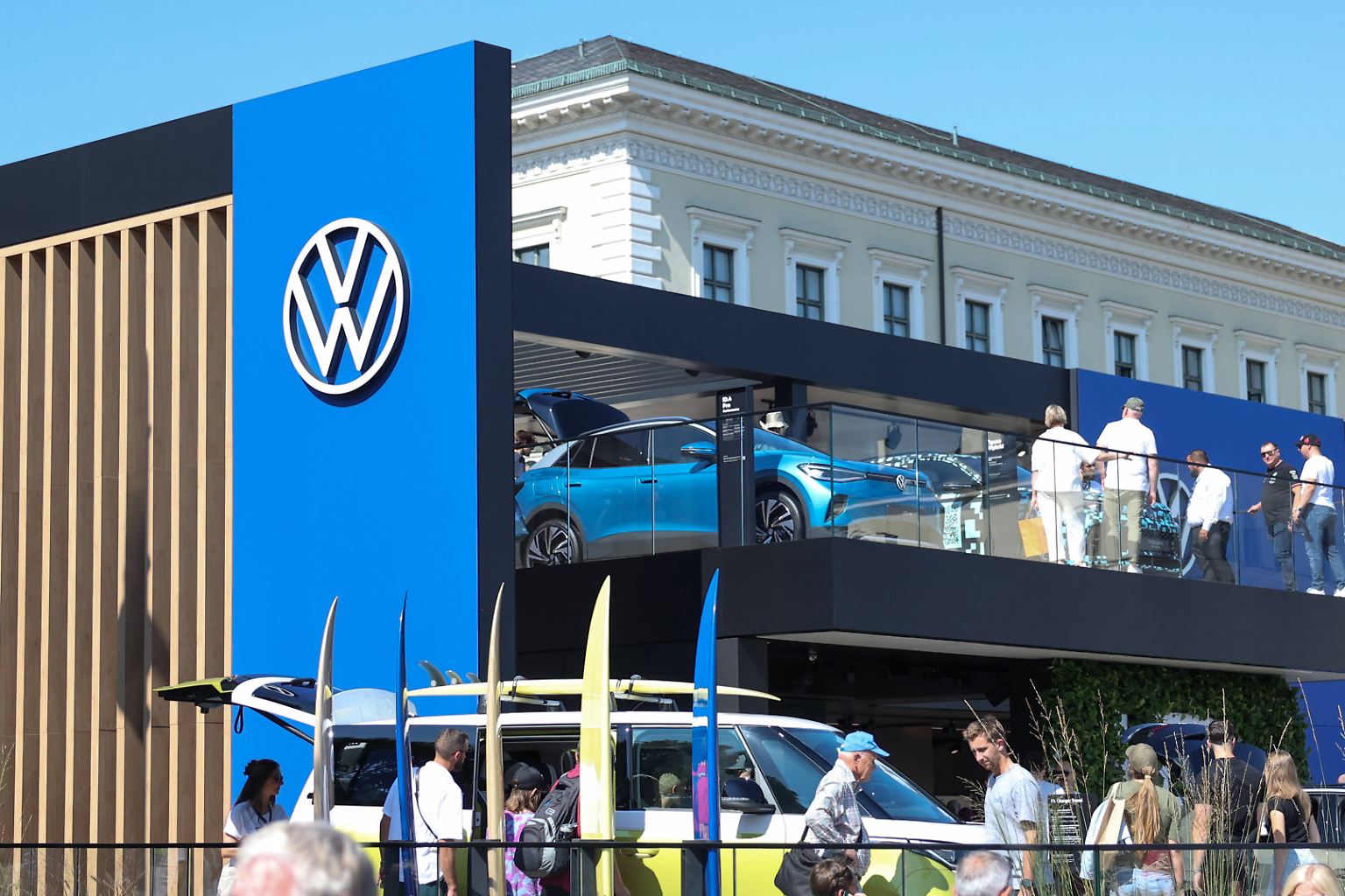 VW gibt auf der IAA Mobility in München (bis 14. September) ...