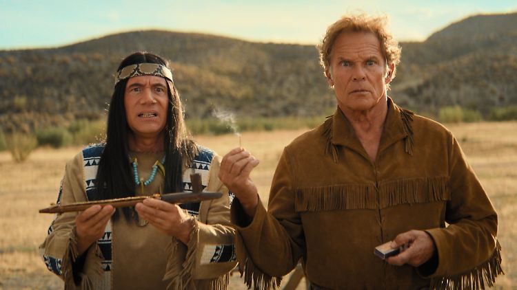 Michael Bully Herbig ("Abahachi") und Christian Tramitz ("Ranger") in einer Szene des Films "Das Kanu des Manitu".