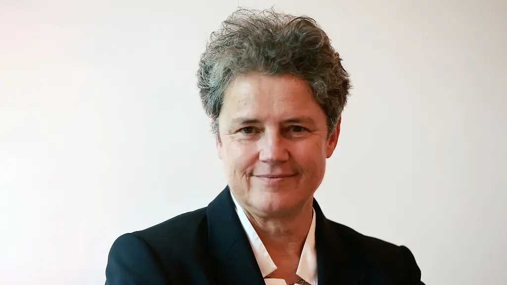 Sachsen-Anhalts-FDP-Landeschefin-Lydia-Hueskens-nach-ihrer-erneuten-Wahl-zur-Parteivorsitzenden