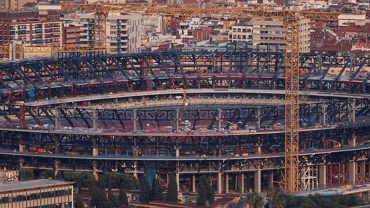 Das Camp Nou soll Stück für Stück wiedereröffnet werden.