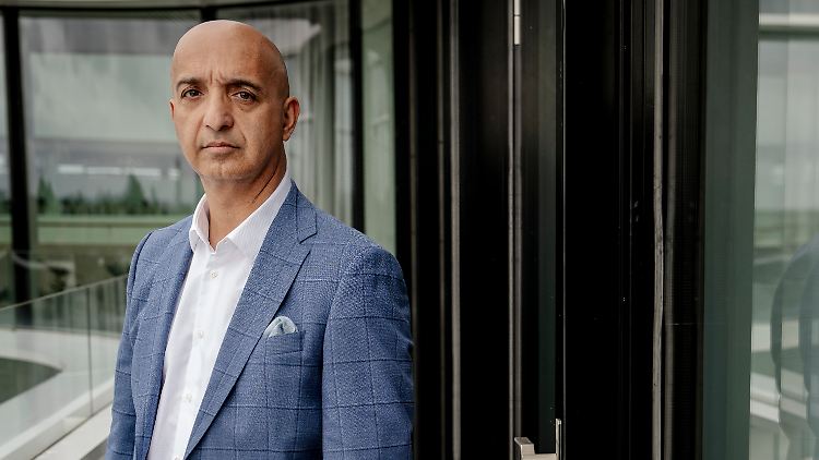 Mike Doustdar ist erst seit Kurzem Chef von Novo Nordisk. Nun hat er direkt schlechte Nachrichten für Tausende Mitarbeiter.