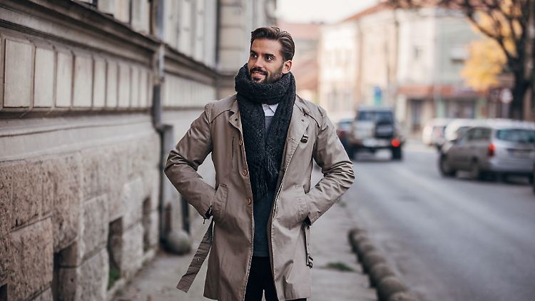 Suede-Bomber, Woll-Overshirt und Shearling-Jacke: Welche Jacken, sind diesen Herbst auf den Straßen zu sehen?