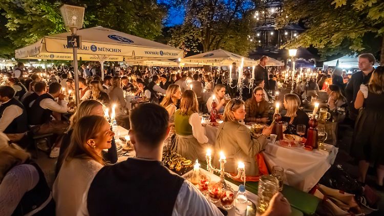 Die Deutschen lieben ihre Biergärten. Entlastet werden sollten diese dennoch nicht, finden zahlreiche Ökonomen und Verbände.