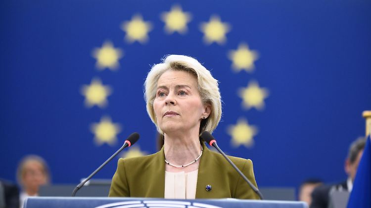 Hat den Mitgliedsländern Vorschläge für Sanktionen gegen extremistischen Minister und gegen gewalttätige Siedler unterbreitet: EU-Kommissionspräsidentin Ursula von der Leyen.