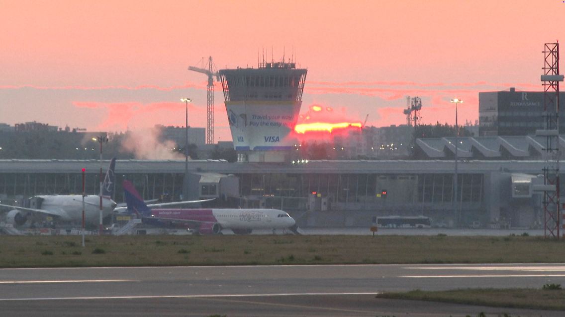 Mehrere Flughäfen wurden zeitweise geschlossen, darunter der internationale Flughafen Warschau-Chopin (Bild) sowie die Airports in Lublin und Rzeszow im Osten des Landes.
