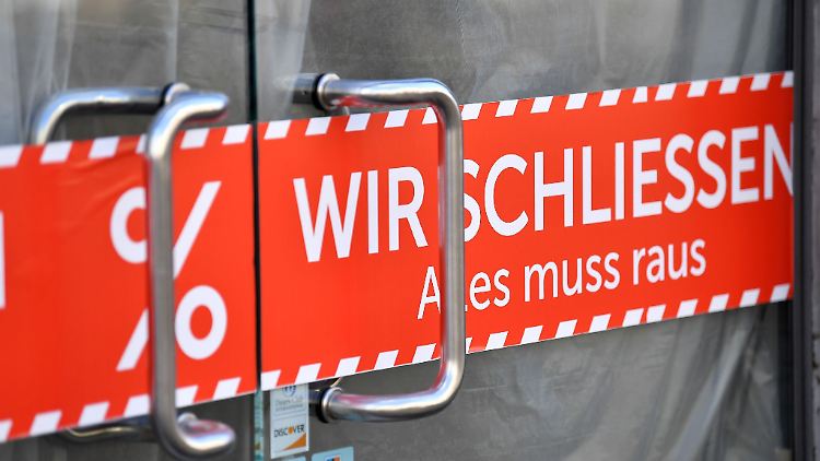Deutlich mehr Firmen geben auf: Pleitezahlen steigen zweistellig. (Symbolbild)