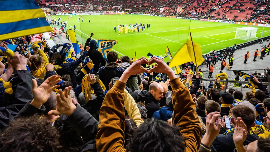 437b610055b96b5f772ad8b3e73f74cb