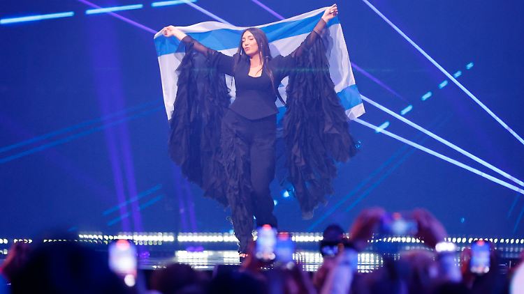 In diesem Jahr vertrat Yuval Raphael Israel beim ESC - muss das Land dem Wettbewerb 2026 fernbleiben?
