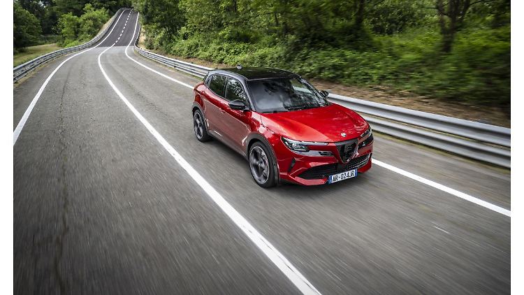 Der Alfa Romeo Junior ist sportlich wie seine großen Geschwister.