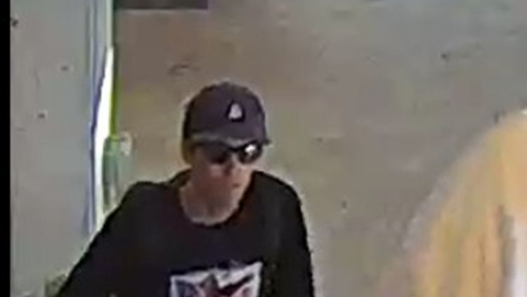 Der Gesuchte ist bislang noch nicht öffentlich identifiziert worden. 