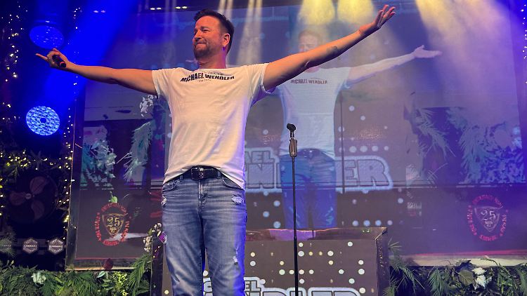 Gefeiert und ausgebuht: Michael Wendler im Megapark auf Mallorca.