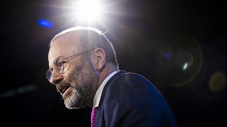 Klimaneutralität soll Ziel bleiben: EVP-Chef Weber legt ein "Vier-Punkte-Auto-Versprechen" für Europa vor.