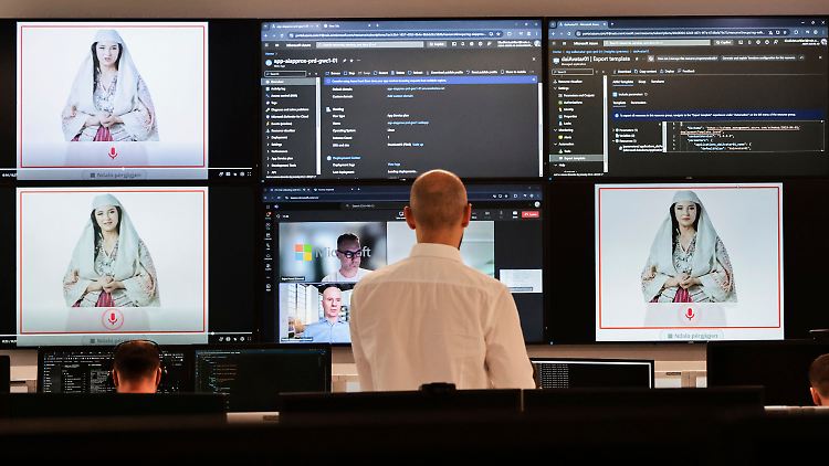 "Diella" heißt der Server - "Sonne". 