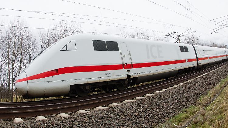 Ein ICE auf der Strecke Hannover-Berlin.