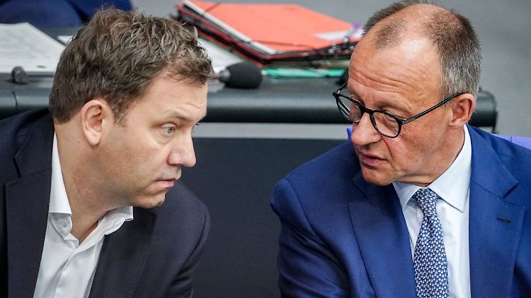 Sie wollen Deutschland voranbringen. Also so richtig voran. Nach vorn. Voran eben.