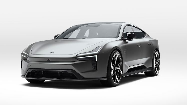 Dank kantiger Linienführung wirkt der neue Alltagssportler Polestar 5 schneidig. LED-Pixel-Scheinwerfer mit doppelter Lichtsignatur sehen individualistisch aus.