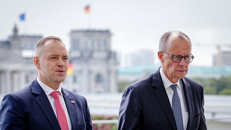 Merz strebt einen "Neustart" in den beiderseitigen Beziehungen zwischen Polen und Deutschland an.