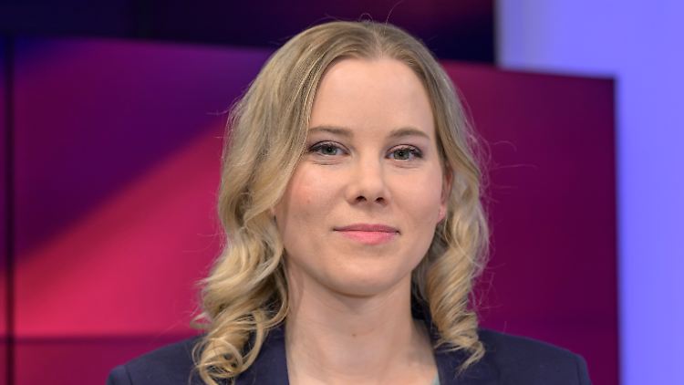 Julia Ruhs als Gast bei Sandra Maischberger im Mai. 