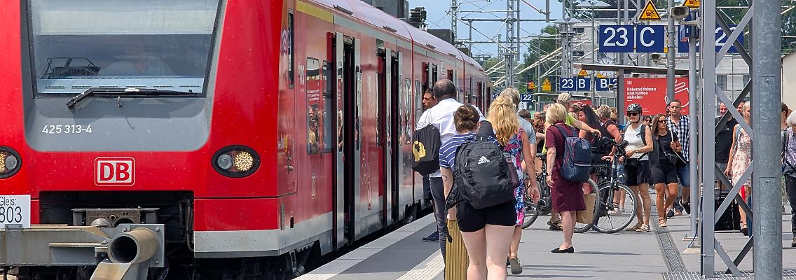 AFP__20250707__nguyen-notitle250705_npvBW__v1__HighRes__GermanRailwayStationLindauRe.jpg