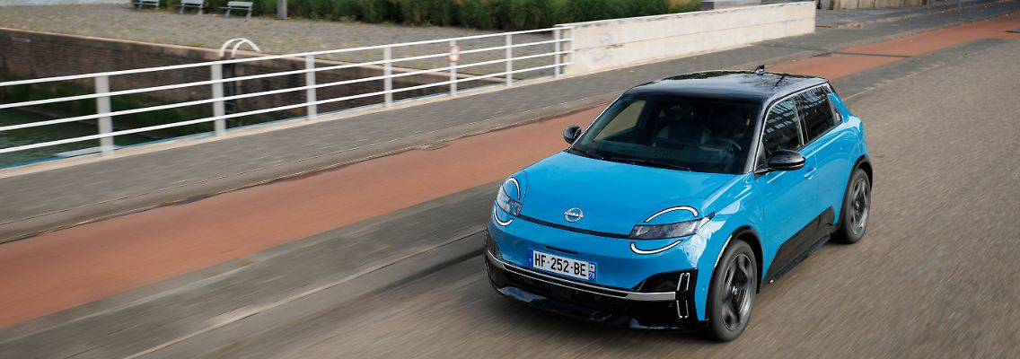 Nissan_Micra_2025_VO.jpg