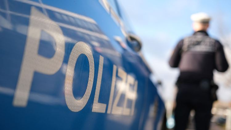 Die Polizei rückte am Morgen zu einem Einsatz in Bretten aus. (Symbolbild)