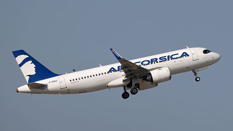 Der Flug von Paris-Orly nach Ajaccio dauert eigentlich nur etwa 90 Minuten.