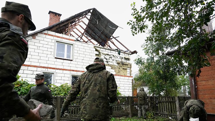 Bei dem Einschlag der Rakete auf das Haus, wurde niemand verletzt.