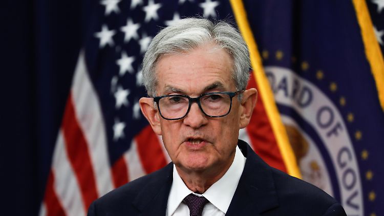 Nach Trumps Hetzkampagne kann Fed-Chef Powell nicht gewinnen. Eingeknickt oder nicht, es bleibt ein fader Beigeschmack.