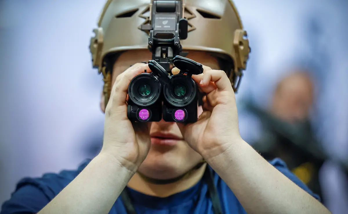 2023-04-15T211124Z-1752993756-RC22F0A3HUBE-RTRMADP-3-USA-GUNS-NRA