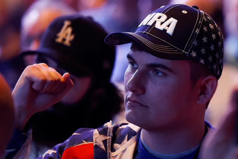 2023-04-14T203620Z-771205208-RC2JE0AR37ZM-RTRMADP-3-USA-GUNS-NRA