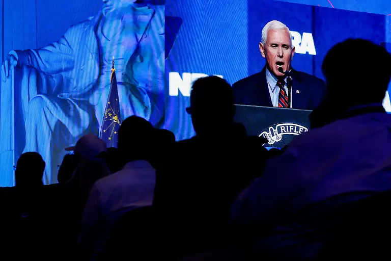 2023-04-14T184717Z-1239984318-RC2BE0AZTI54-RTRMADP-3-USA-GUNS-NRA