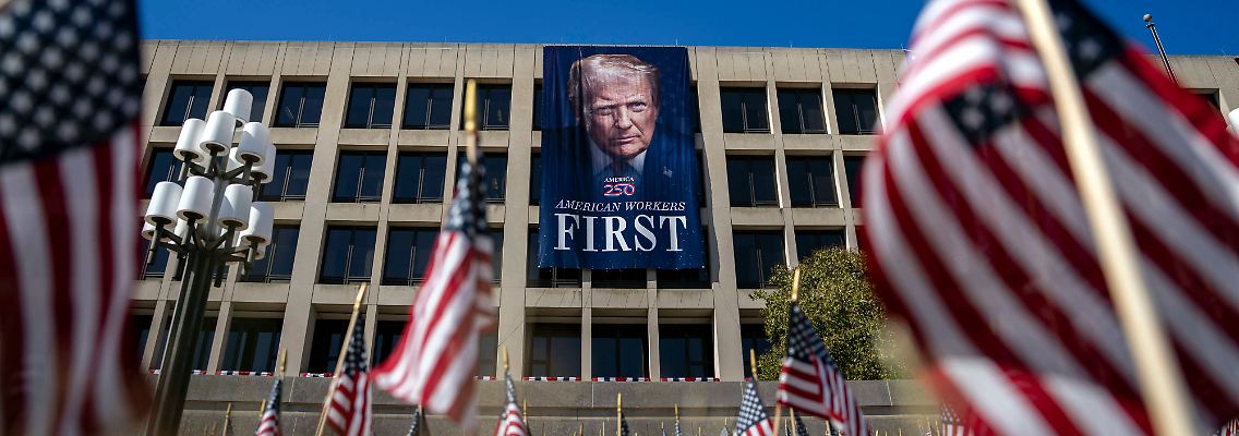 epi_1000724220_IMAGO SP_imago st 0831 08200004 0831912481.jpg_Trump Portrait Displ.jpg