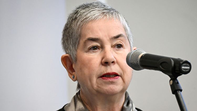 "Es sind eben nicht alle Fragen in Rom zu entscheiden, manches kann auch innerhalb von Deutschland verändert werden," so Stetter-Karp.