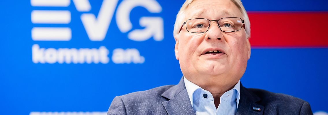 EVG-Chef Martin Burkert probt den Machtkampf mit dem Bundesverkehrsminister. Die Gewerkschaft will den designierten neuen DB-InfraGo-Chef Dirk Rompf verhindern.
