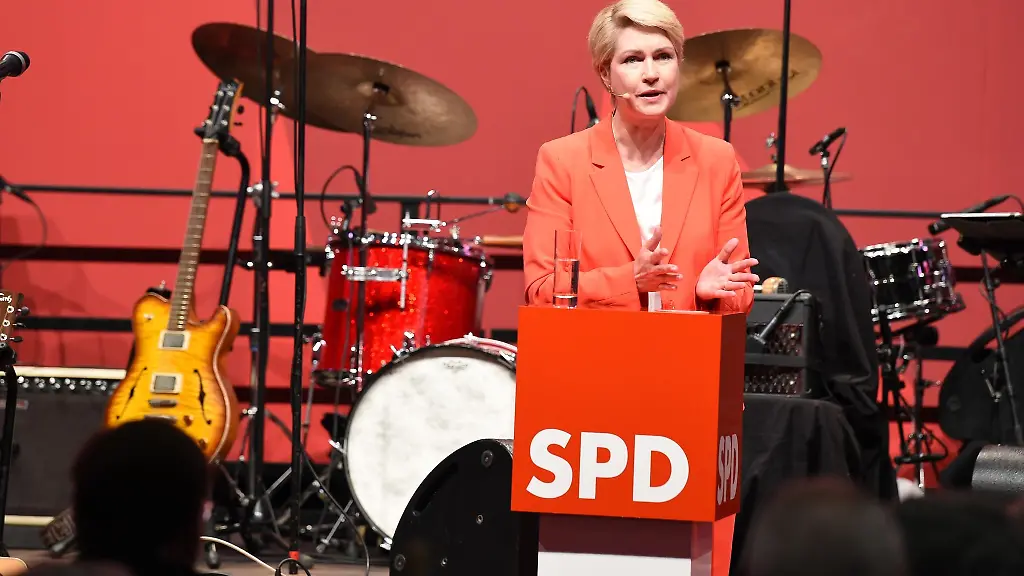 Die-Ministerpraesidentin-Mecklenburg-Vorpommerns-Manuela-Schwesig-SPD-spricht