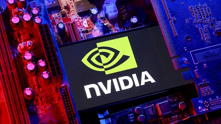 Nvidia hatte sich bereits vor rund einem Jahr mit 6,6 Milliarden Dollar an einer Finanzierungsrunde von OpenAI beteiligt.