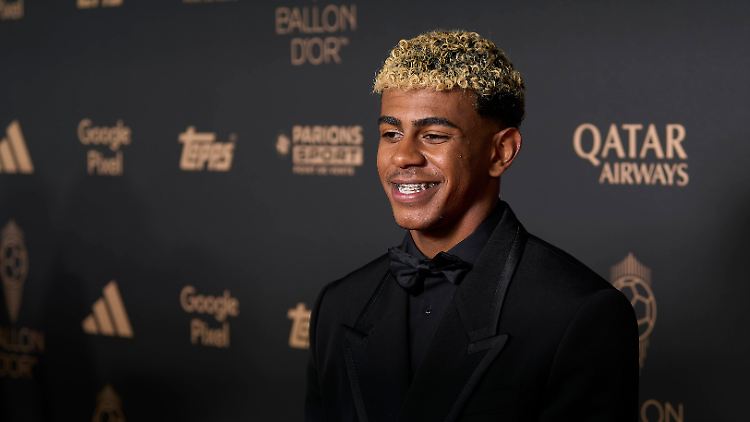 Zweitbester Fußballer der Welt: Lamine Yamal.