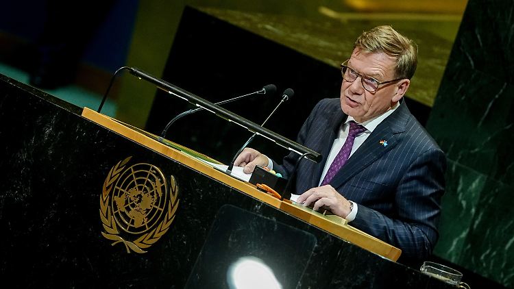 Premiere am Rednerpult in New York: Außenminister Wadephul plädiert für die Zweistaatenlösung, die Israel ablehnt. 