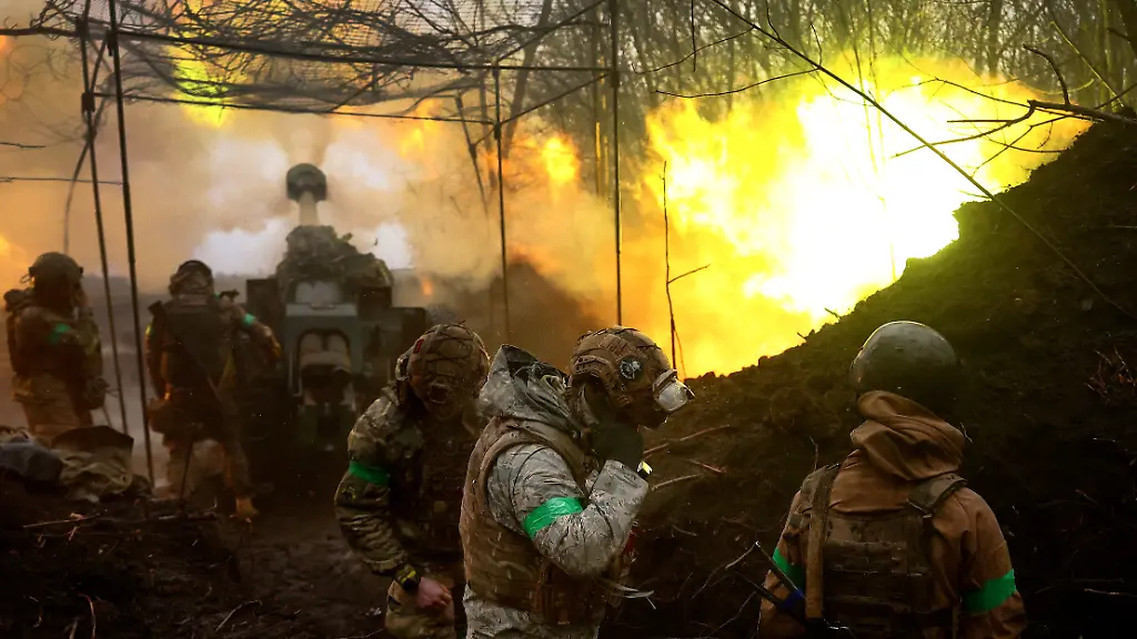 2023-04-14T074528Z-43557101-RC2PD0AVCPEQ-RTRMADP-3-UKRAINE-CRISIS-SNAPSHOT